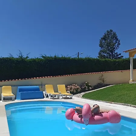 Refugio De Alburitel